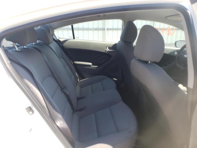 Photo 6 from auction – 2017 KIA FORTE LX with VIN 3KPFK4A70HE091247