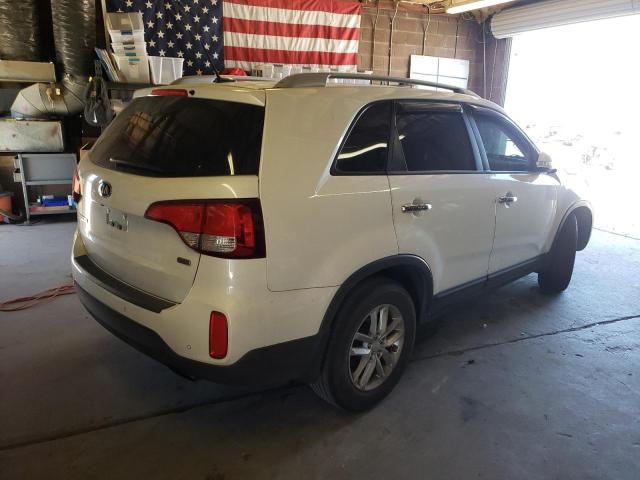 Photo 4 from auction – 2015 KIA SORENTO LX with VIN 5XYKT3A69FG629988