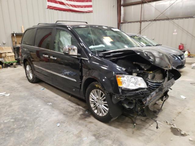 CHRYSLER TOWN & COU 2015 with VIN 2C4RC1CG3FR547372 - Photo from auction
