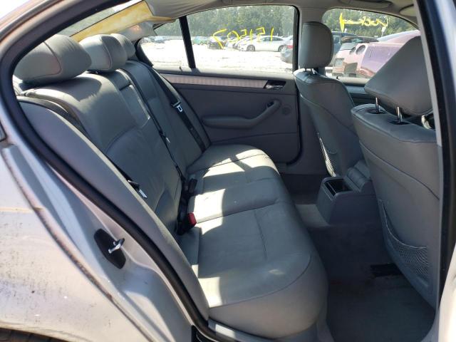 Photo 6 from auction – 2005 BMW 330 I with VIN WBAEV53435KM42461