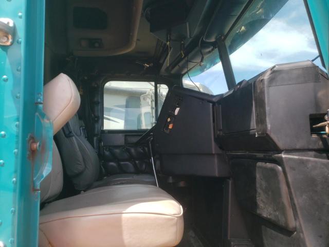 Photo 5 from auction – 2000 FREIGHTLINER CONVENTION with VIN 1FUYDSEB6YLF06273