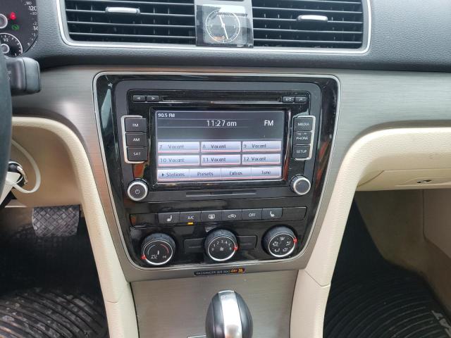 Photo 9 from auction – 2015 VOLKSWAGEN PASSAT SE with VIN 1VWBV7A33FC072181
