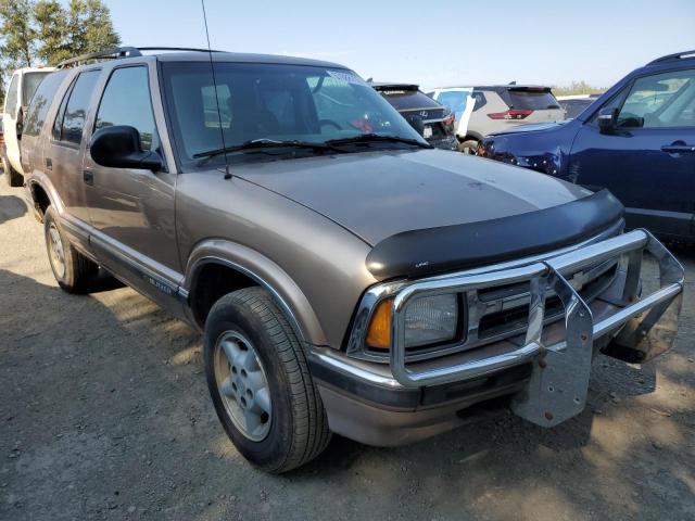 CHEVROLET BLAZER 1997 with VIN 1GNDT13W0V2243101 - Photo from auction