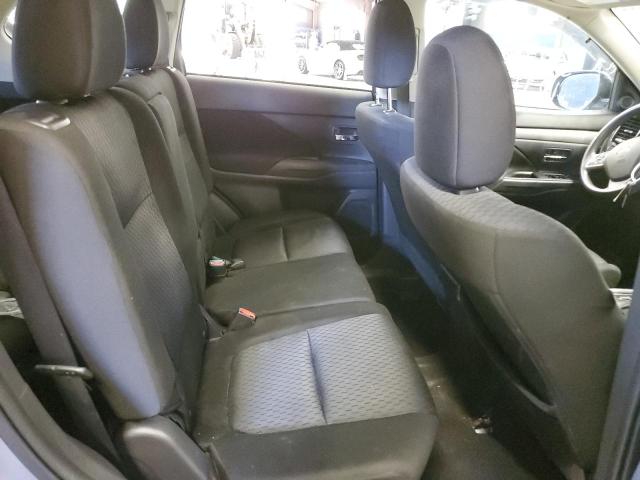 Photo 6 from auction – 2014 MITSUBISHI OUTLANDER with VIN JA4AD2A30EZ016595