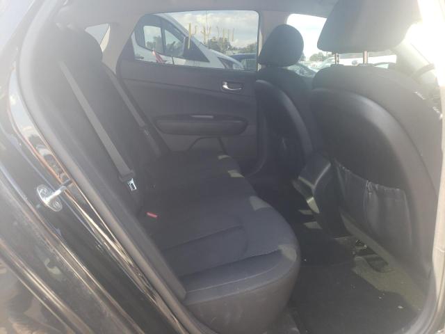 Photo 6 from auction – 2017 KIA OPTIMA LX with VIN 5XXGT4L33HG130075