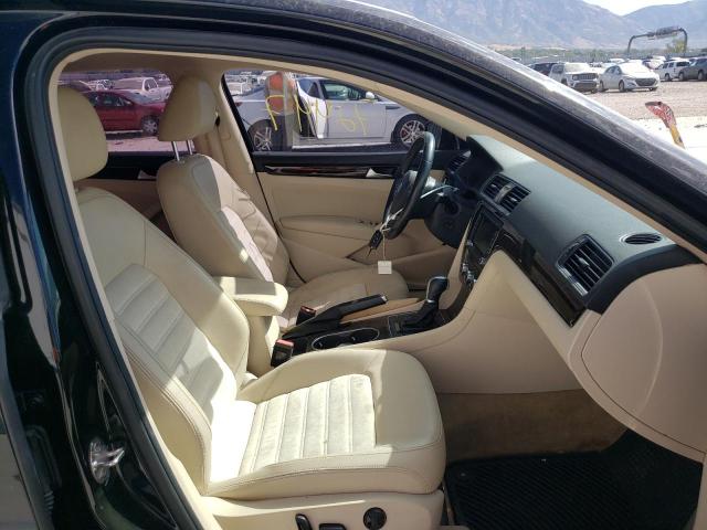 Photo 5 from auction – 2015 VOLKSWAGEN PASSAT SEL with VIN 1VWCV7A33FC030579