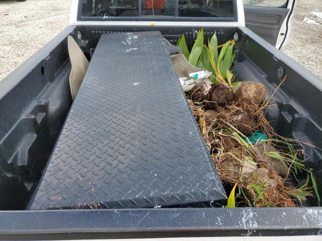 Photo 6 from auction – 2000 NISSAN FRONTIER K with VIN 1N6DD26S5YC388232