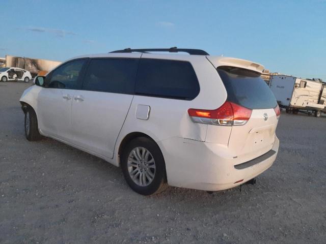 Photo 3 from auction – 2012 TOYOTA SIENNA XLE with VIN 5TDYK3DC7CS240747