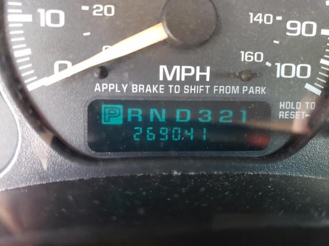 Photo 8 from auction – 2002 CHEVROLET SUBURBAN K with VIN 3GNFK16Z92G307351
