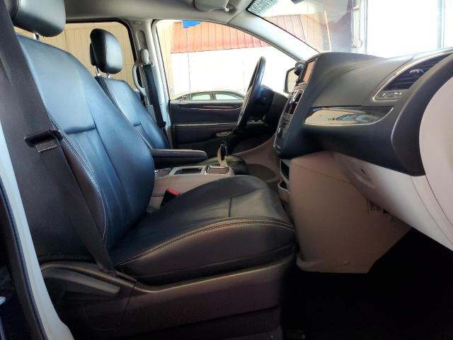 Photo 5 from auction – 2013 CHRYSLER TOWN & COU with VIN 2C4RC1BG6DR647352