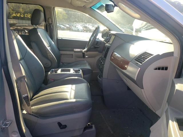 Photo 5 from auction – 2008 CHRYSLER TOWN & COU with VIN 2A8HR54PX8R660201