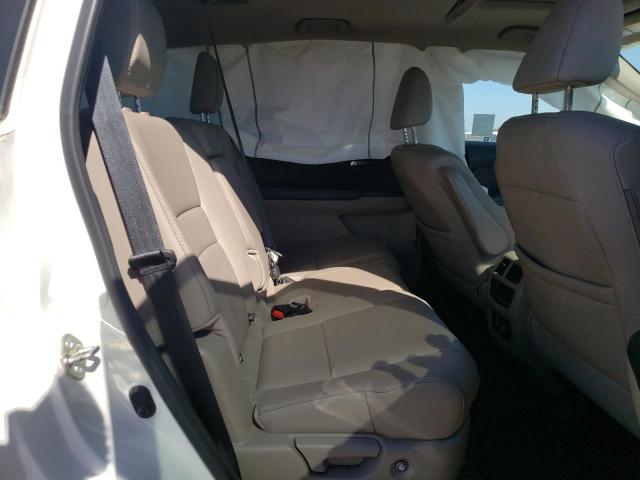 Photo 6 from auction – 2017 HONDA PILOT TOUR with VIN 5FNYF5H99HB014509