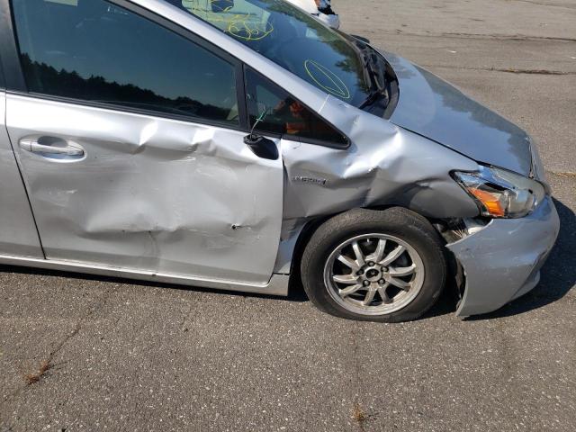 Photo 9 from auction – 2013 TOYOTA PRIUS V with VIN JTDZN3EU3D3237995