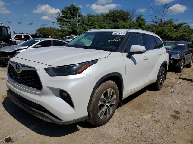 Photo 2 from auction – 2022 TOYOTA HIGHLANDER with VIN 5TDHZRBH2NS162703