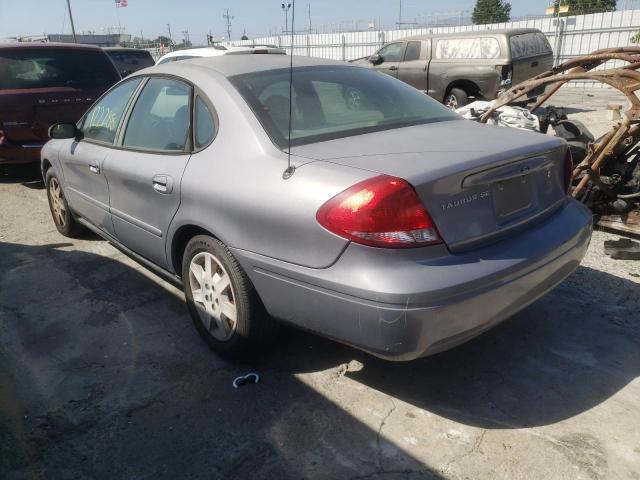 Foto 3 de la subasta – 2006 FORD TAURUS SE con VIN 1FAFP53UX6A167055