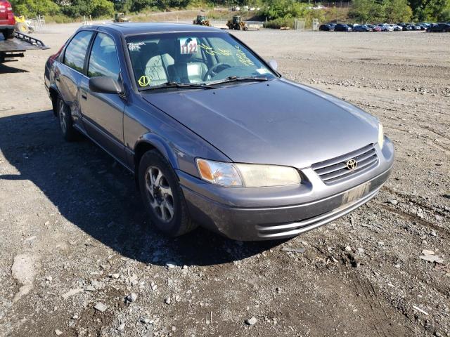 TOYOTA CAMRY LE 1998 with VIN JT2BF28KXW0093653 - Photo from auction
