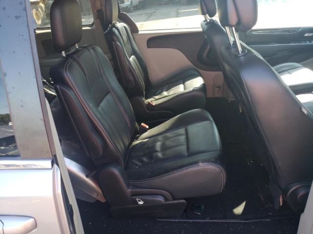 Photo 6 from auction – 2016 CHRYSLER TOWN & COU with VIN 2C4RC1BG5GR187413