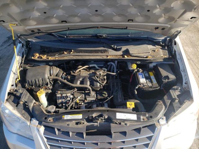 Photo 7 from auction – 2008 CHRYSLER TOWN & COU with VIN 2A8HR54PX8R660201