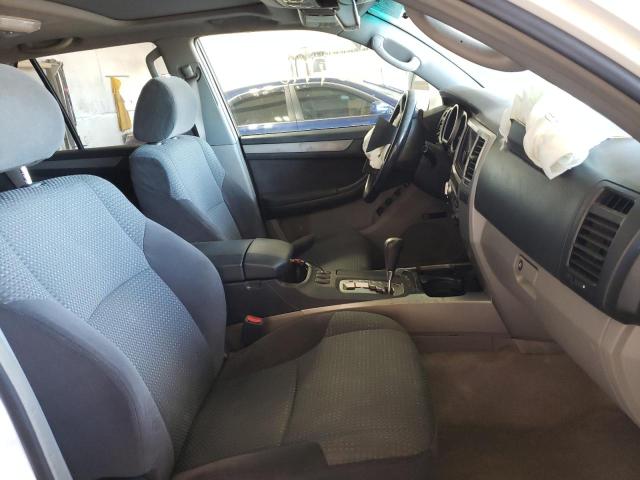 Photo 5 from auction – 2004 TOYOTA 4RUNNER SR with VIN JTEBT14R840038933