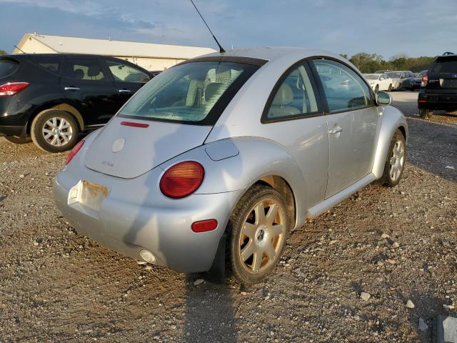 Photo 4 from auction – 2002 VOLKSWAGEN NEW BEETLE with VIN 3VWDD21C12M452997