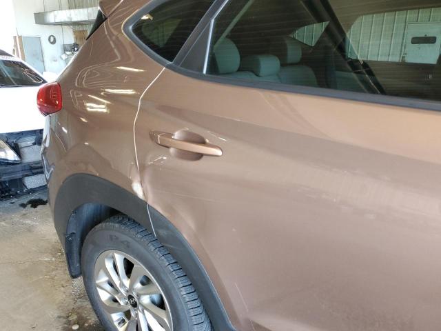 Photo 9 from auction – 2017 HYUNDAI TUCSON LIM with VIN KM8J3CA45HU419735