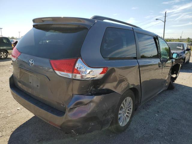 Photo 4 from auction – 2014 TOYOTA SIENNA XLE with VIN 5TDYK3DCXES419397