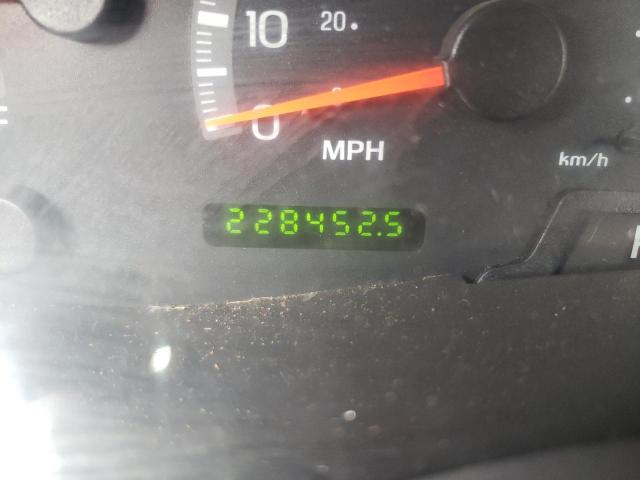 Photo 8 from auction – 1999 FORD F150 with VIN 1FTRX08L0XKB43949