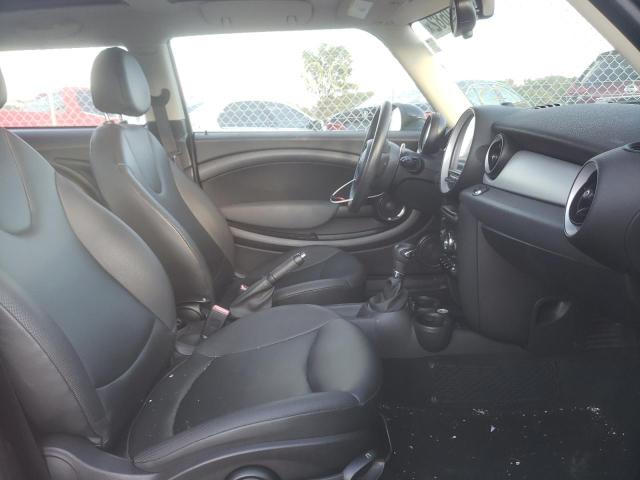 Photo 5 from auction – 2011 MINI COOPER with VIN WMWSU3C59BTX95778