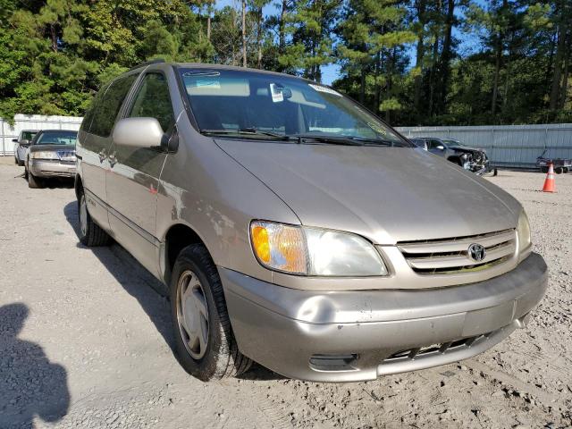 TOYOTA SIENNA LE 2002 with VIN 4T3ZF13C72U478206 - Photo from auction