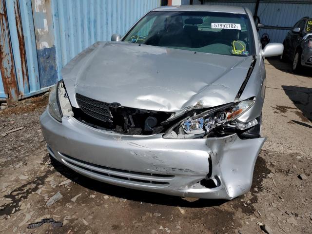 Photo 9 from auction – 2003 TOYOTA CAMRY LE with VIN 4T1BE32K53U129645