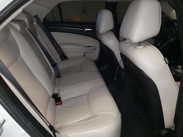 Photo 6 from auction – 2019 CHRYSLER 300 LIMITE with VIN 2C3CCAKG8KH635250