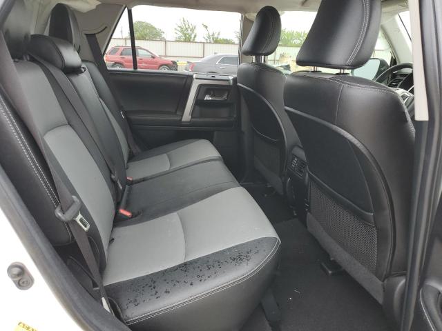 Photo 6 from auction – 2015 TOYOTA 4RUNNER SR with VIN JTEBU5JR0F5239286