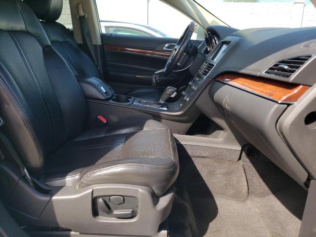 Photo 5 from auction – 2011 LINCOLN MKT with VIN 2LMHJ5AT4BBJ51365