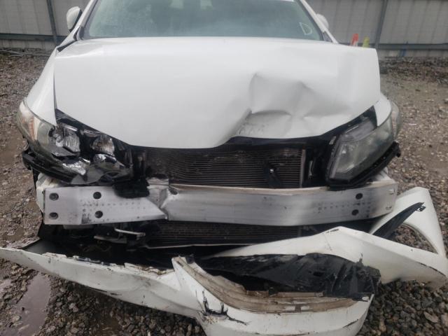 Photo 9 from auction – 2015 HONDA CIVIC LX with VIN 19XFB2F52FE105027