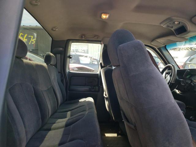 Photo 6 from auction – 2000 CHEVROLET SILVERADO with VIN 1GCEK19V3YE371091