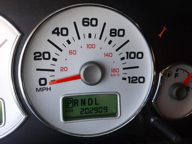 Photo 8 from auction – 2005 FORD ESCAPE HEV with VIN 1FMCU96H65KD29893