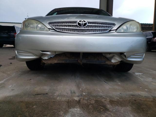 Photo 9 from auction – 2002 TOYOTA CAMRY LE with VIN 4T1BE32K32U028151