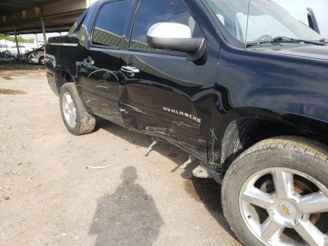 Photo 9 from auction – 2013 CHEVROLET AVALANCHE with VIN 3GNMCEE01DG178488