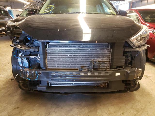 Photo 9 from auction – 2017 HYUNDAI TUCSON LIM with VIN KM8J3CA40HU419495