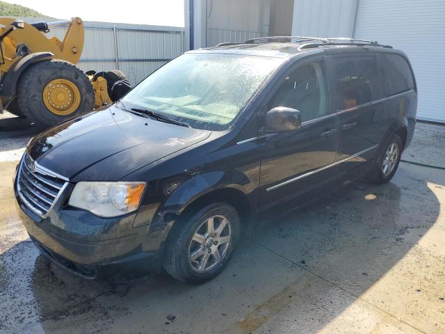 Photo 2 from auction – 2010 CHRYSLER TOWN & COU with VIN 2A4RR5D19AR310582