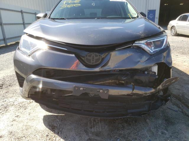 Photo 9 from auction – 2016 TOYOTA RAV4 LE with VIN JTMZFREV3GJ094278