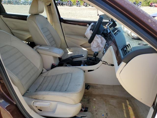 Photo 5 from auction – 2012 VOLKSWAGEN PASSAT SEL with VIN 1VWCP7A31CC064588