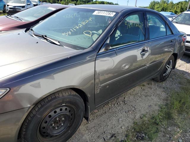 Photo 9 from auction – 2002 TOYOTA CAMRY LE with VIN 4T1BE30K12U581268
