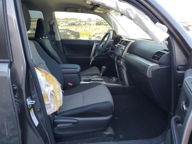 Photo 5 from auction – 2018 TOYOTA 4RUNNER SR with VIN JTEBU5JR5J5548390