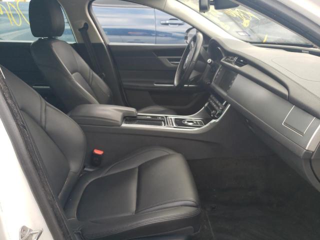 Фото 5 с аукциона – 2018 JAGUAR XF с VIN SAJBR4FX2JCY61708