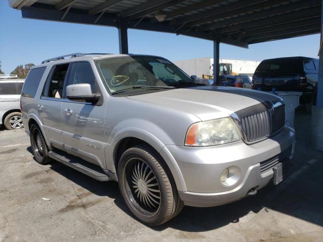 LINCOLN NAVIGATOR 2004 with VIN 5LMFU27RX4LJ05771 - Photo from auction