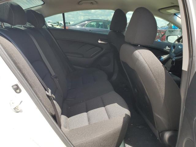 Photo 6 from auction – 2017 KIA FORTE LX with VIN 3KPFK4A7XHE015258