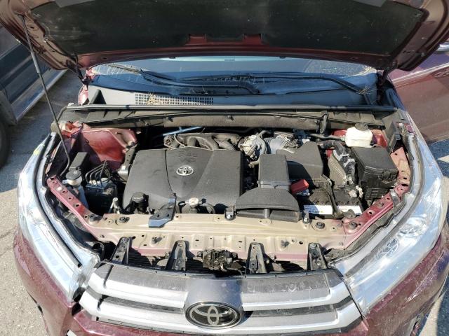 Photo 7 from auction – 2018 TOYOTA HIGHLANDER with VIN 5TDJZRFH8JS853529