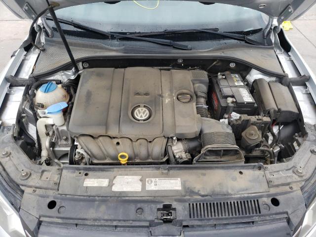 Photo 7 from auction – 2014 VOLKSWAGEN PASSAT SE with VIN 1VWBP7A37EC004782