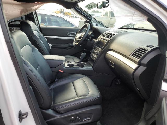 Zdjęcie 5 z aukcji – 2017 FORD EXPLORER X z VIN 1FM5K7D87HGC29878